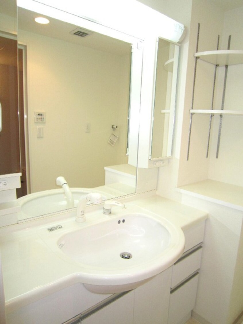 洗面 ルクレ阿波座レジデンス