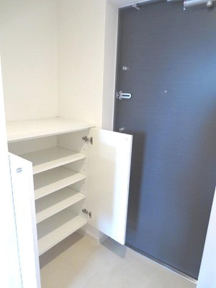 居室 ルクレ阿波座レジデンス