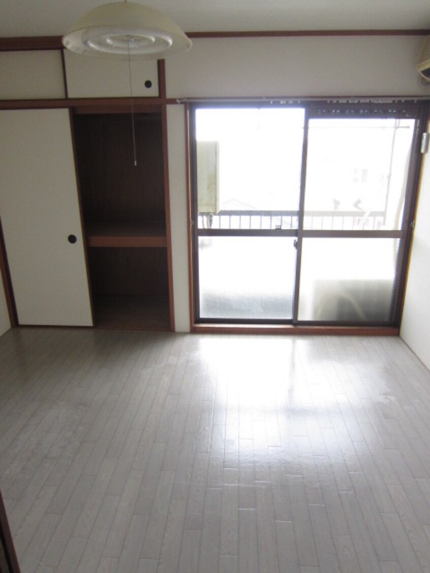 居室 桃井マンション