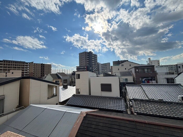 室内からの展望 ＷＩＮＧＣＯＵＴ　桜通り