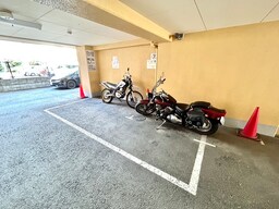 バイク置き場