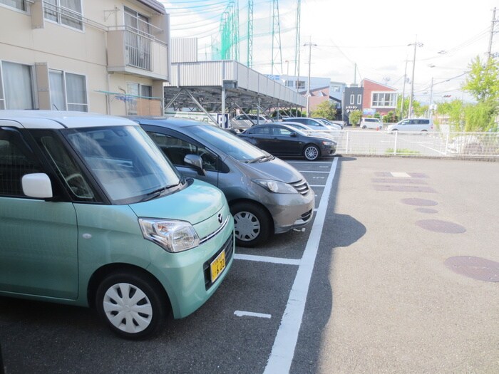 駐車場 ハイツシャルマン