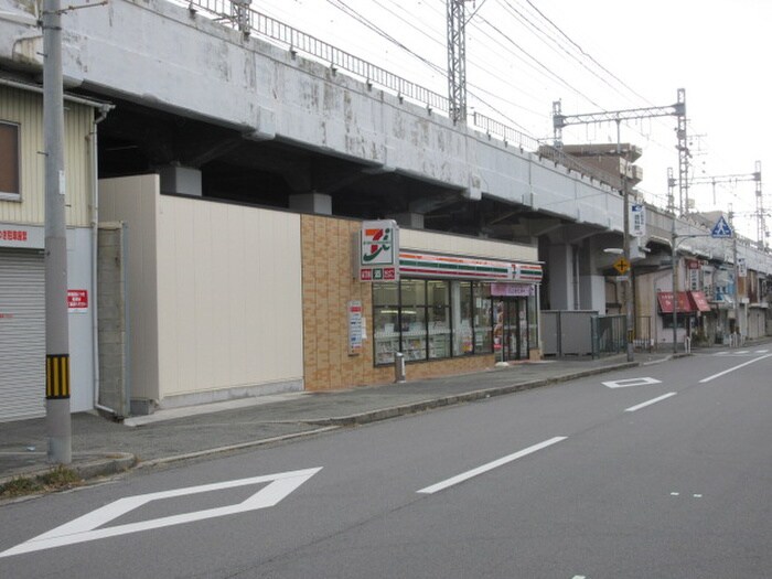 セブンイレブン(コンビニ)まで240m オハナ住吉