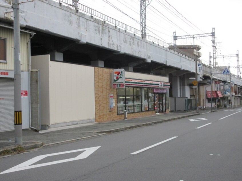 セブンイレブン(コンビニ)まで240m オハナ住吉