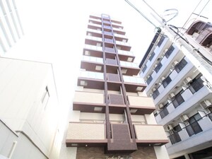 ﾌｧｰｽﾄﾌｨｵｰﾚ江坂公園(1102)