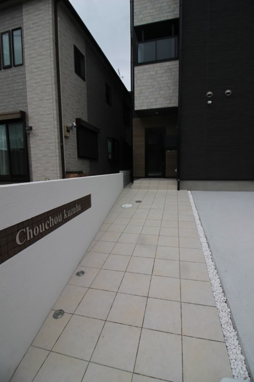 エントランス部分 Chouchou　kuzuha