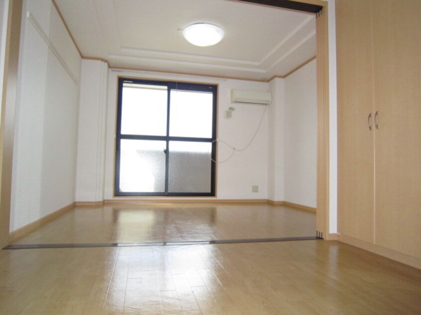 居室 梅町マンション