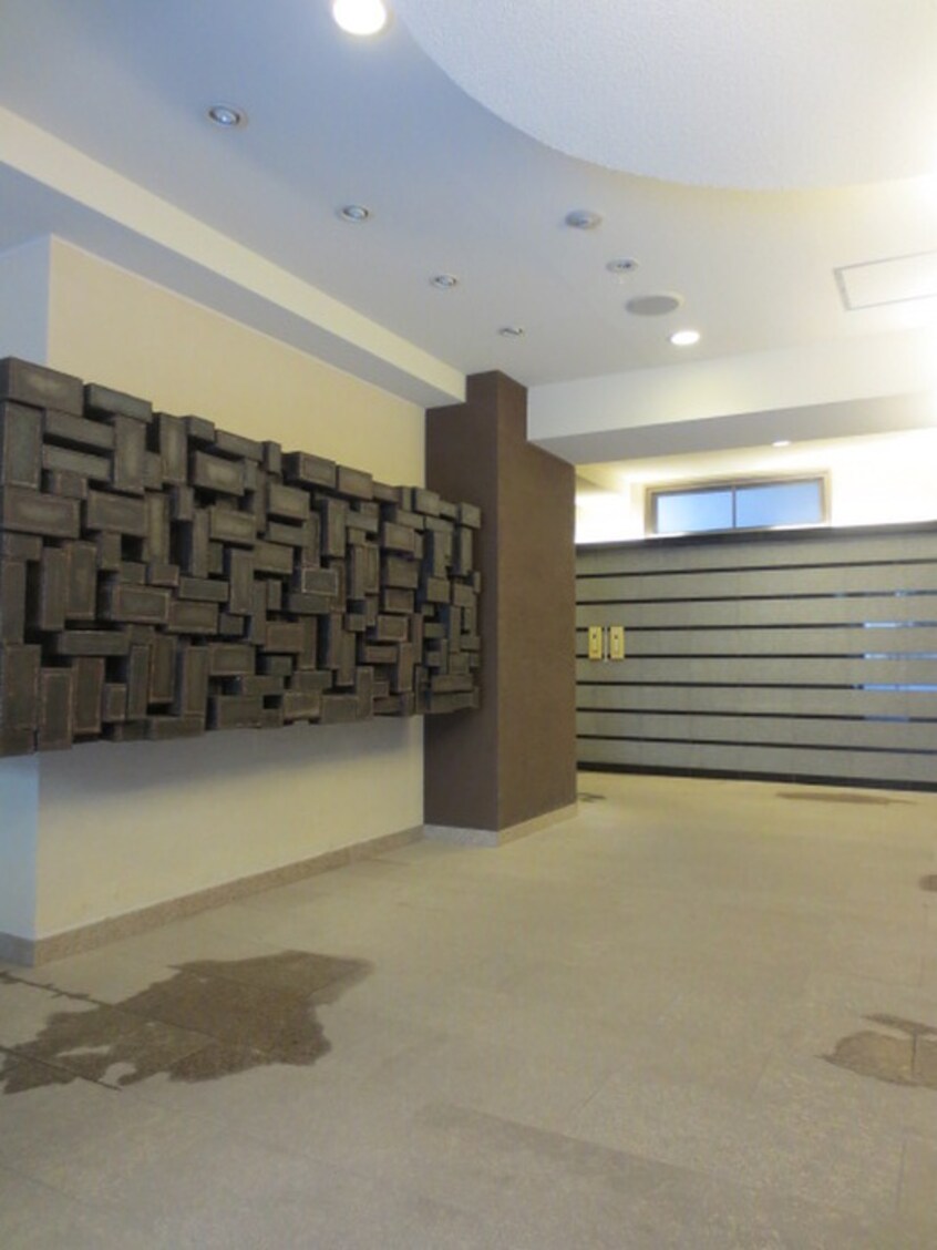 エントランス部分 ライブコ－ト北梅田