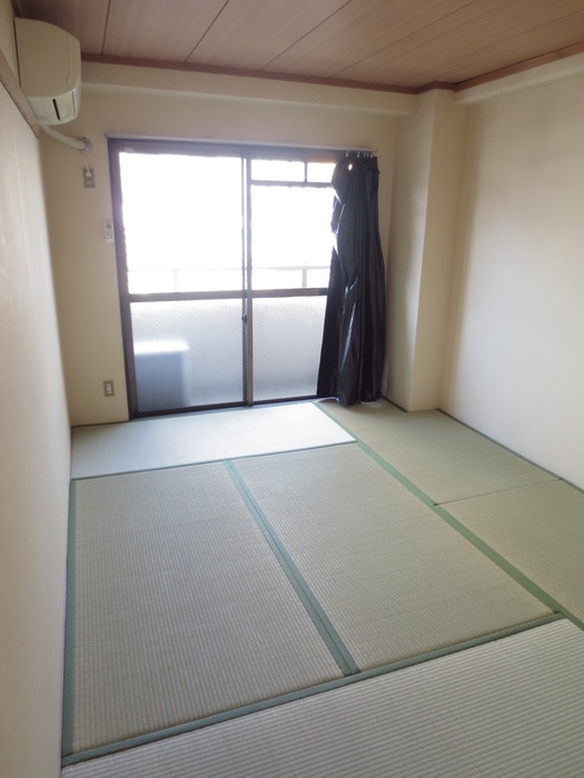 居室 カ－ネルヒル