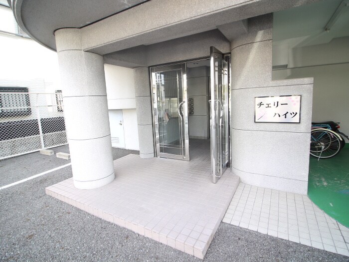 エントランス部分 チェリ－ハイツ