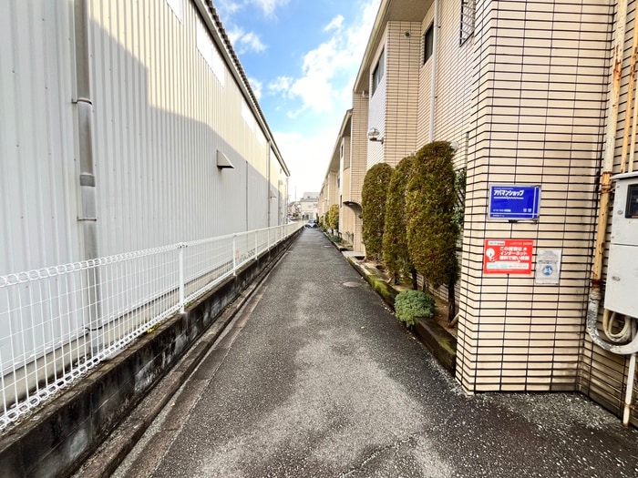 駐輪場 アルバトロス