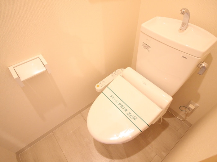 トイレ エミオン六甲