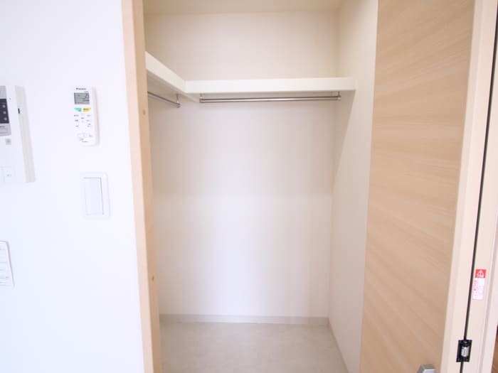 収納 エミオン六甲