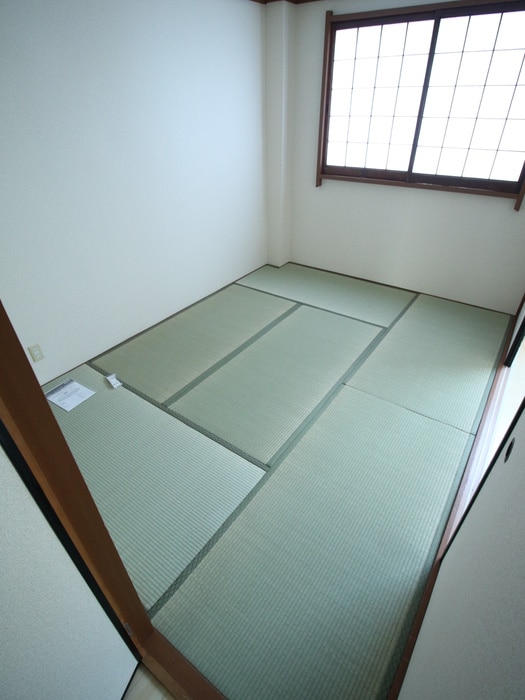 居室 小路町店舗付き住宅