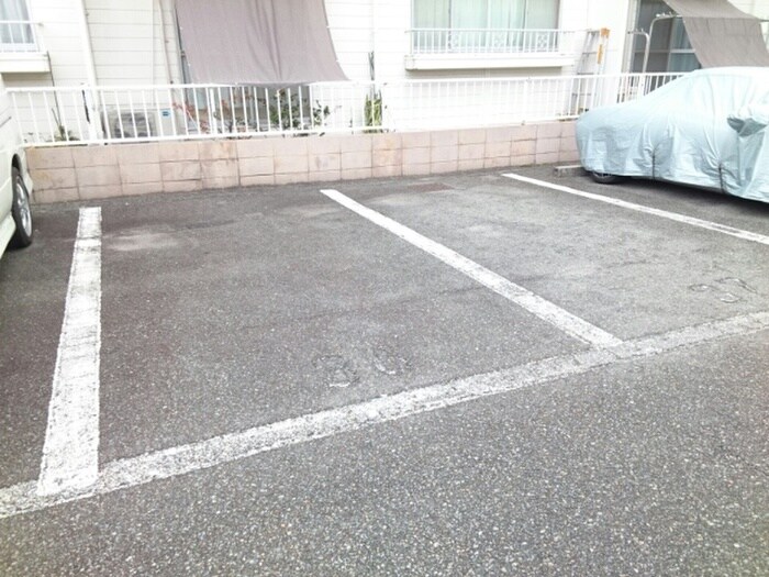 駐車場 第一ハイツ
