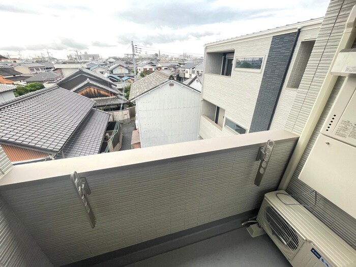 室内からの展望 クレア法善寺