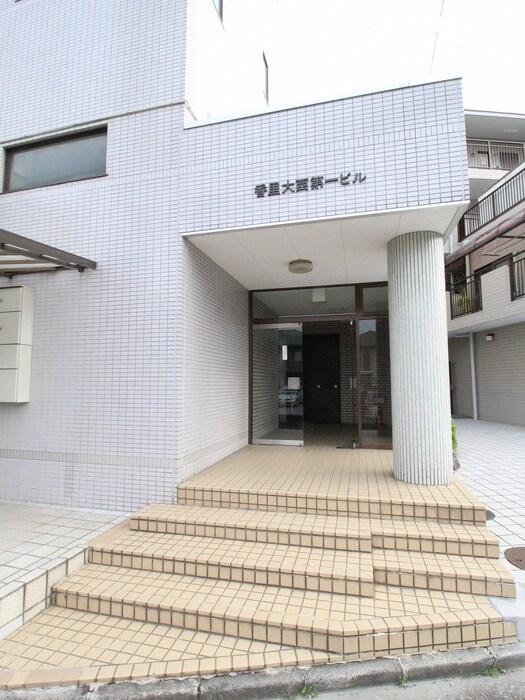 エントランス部分 香里大西第１ビル