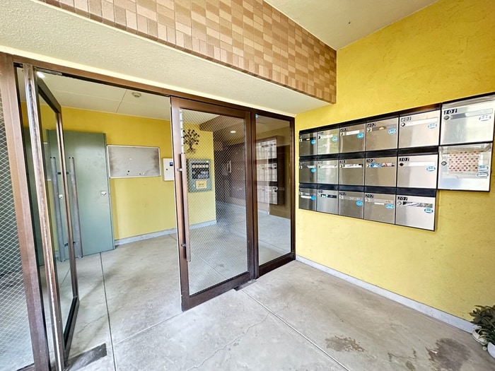 エントランス部分 ハイツアメニティ