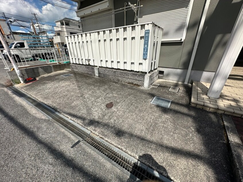 駐車場 ﾋﾟﾈｽﾀｳﾝA棟