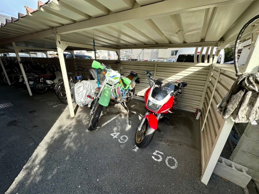 バイク置き場 ロイヤルハイツ菅原