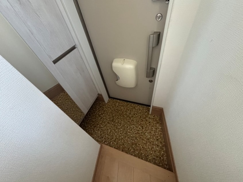 玄関 カーサイースト