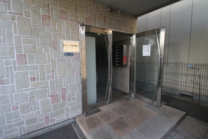 エントランス部分 カインド高井田