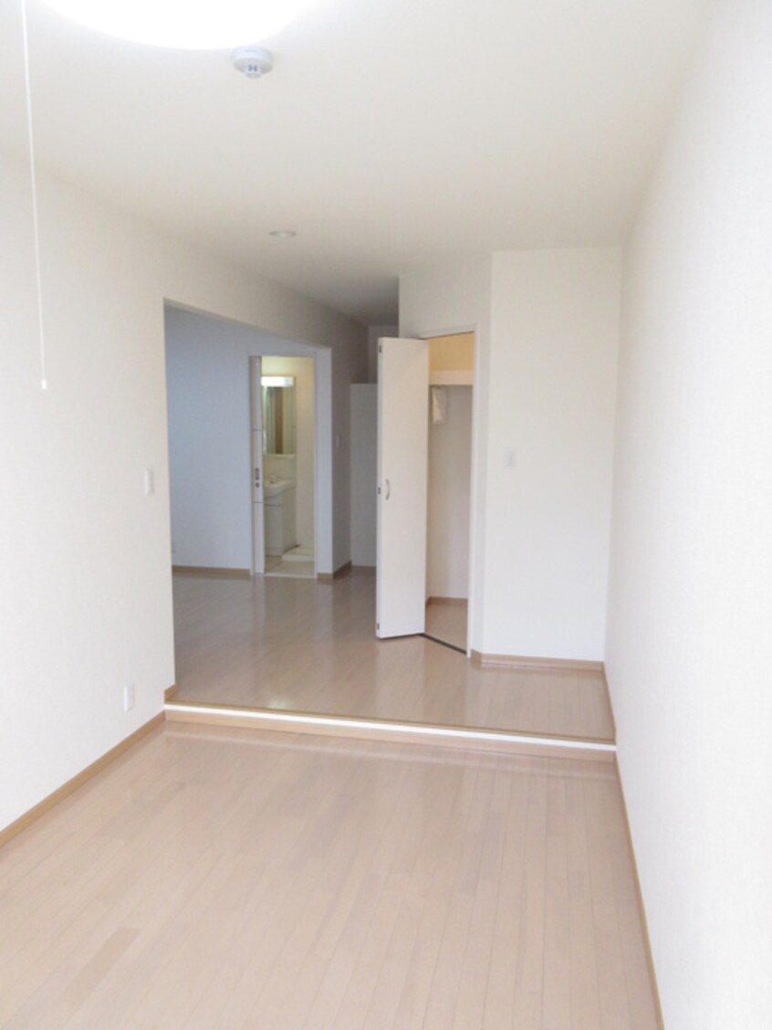 居室 ヴィアノ灘泉通