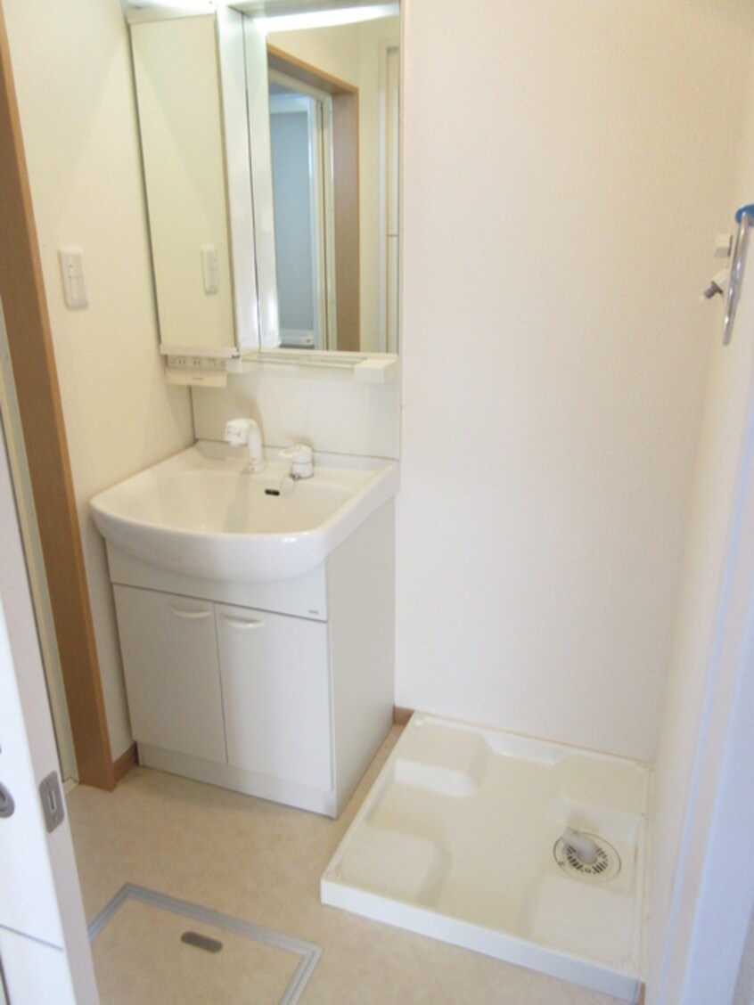 洗面 ヴィアノ灘泉通