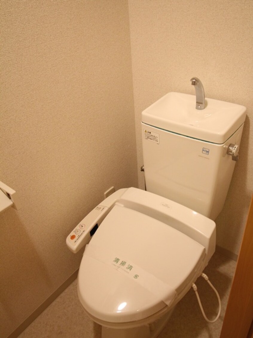 トイレ モノロカ－レ江坂