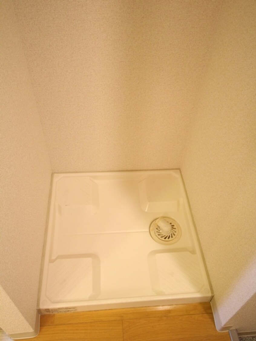 洗濯機置場 モノロカ－レ江坂