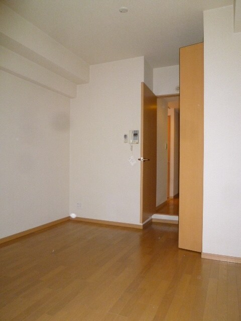 居室 モノロカ－レ江坂