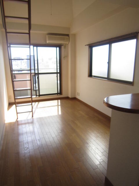 居室 セレブリム