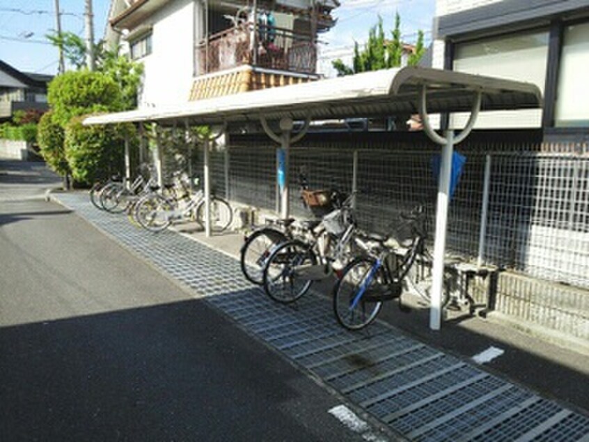 駐輪場 ヴェスタin盾津