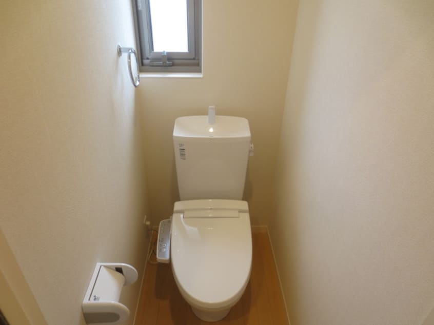 トイレ コーポラス若草EAST