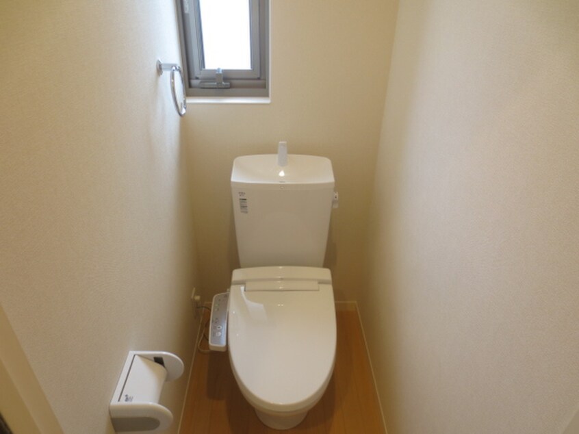 トイレ コーポラス若草EAST
