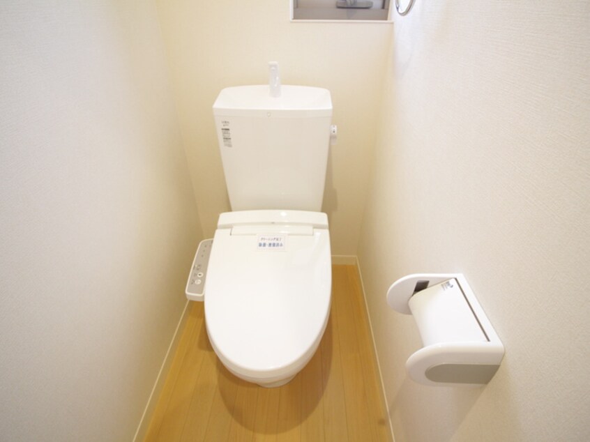 トイレ コーポラス若草EAST