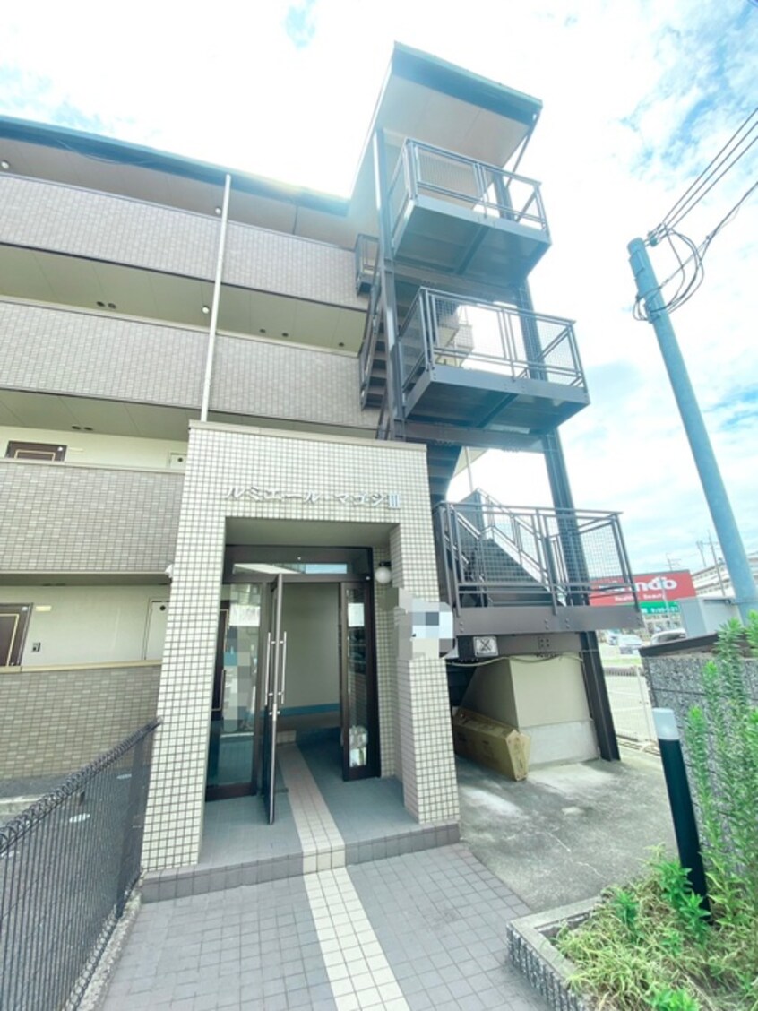 外観写真 ルミエールマゴジⅢ