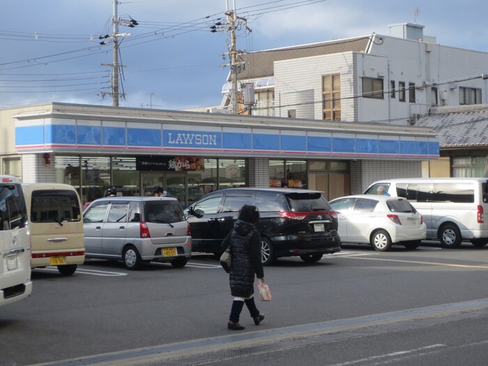 ローソン(コンビニ)まで800m リバーサイド瓢箪山