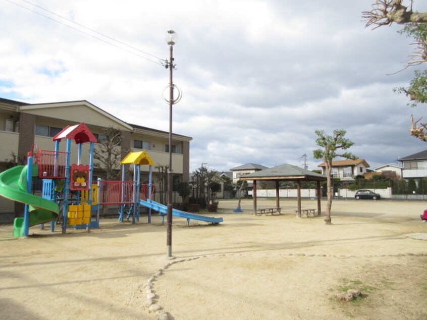 宇保町公園(公園)まで100m グランソレイユ