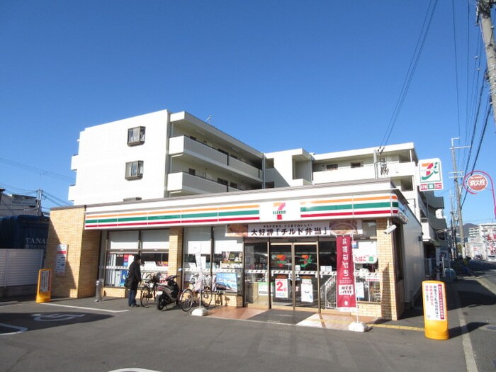 セブンイレブン(コンビニ)まで650m グランソレイユ