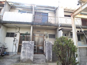 日高町テラスハウス