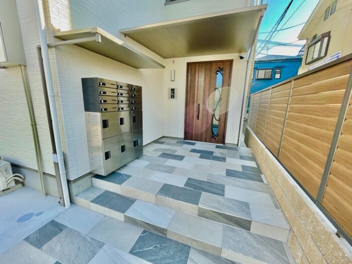 エントランス部分 ﾌｫﾚｽﾄｸﾘｴｵｰﾚ上島町弐番館