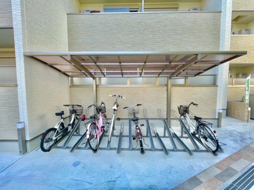 駐輪場 ﾌｫﾚｽﾄｸﾘｴｵｰﾚ上島町弐番館