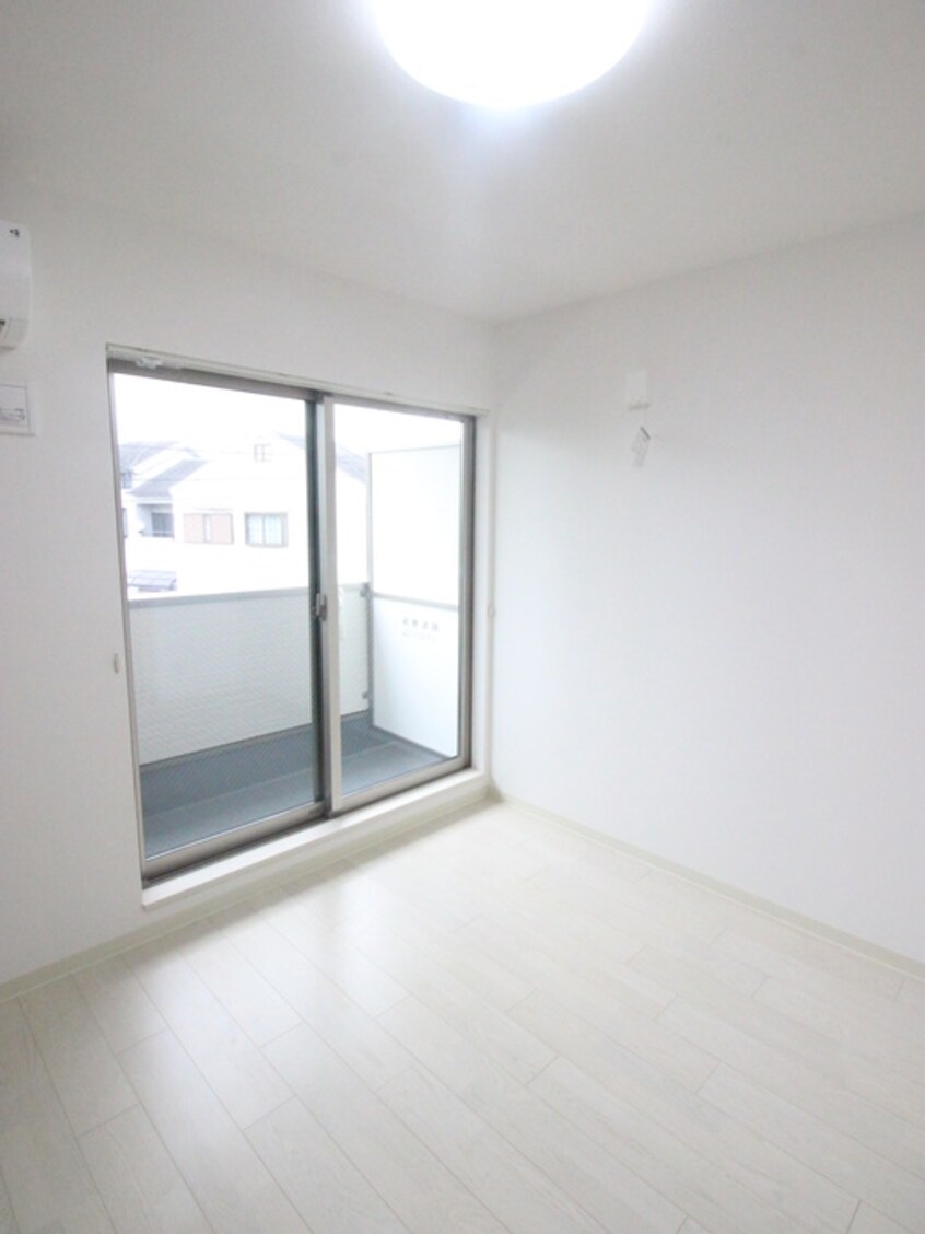 居室 ﾌｫﾚｽﾄｸﾘｴｵｰﾚ上島町弐番館