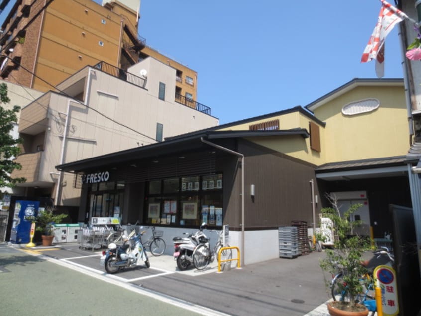 フレスコ(スーパー)まで500m ＣＡＳＡ ＳＥＶＥＮ