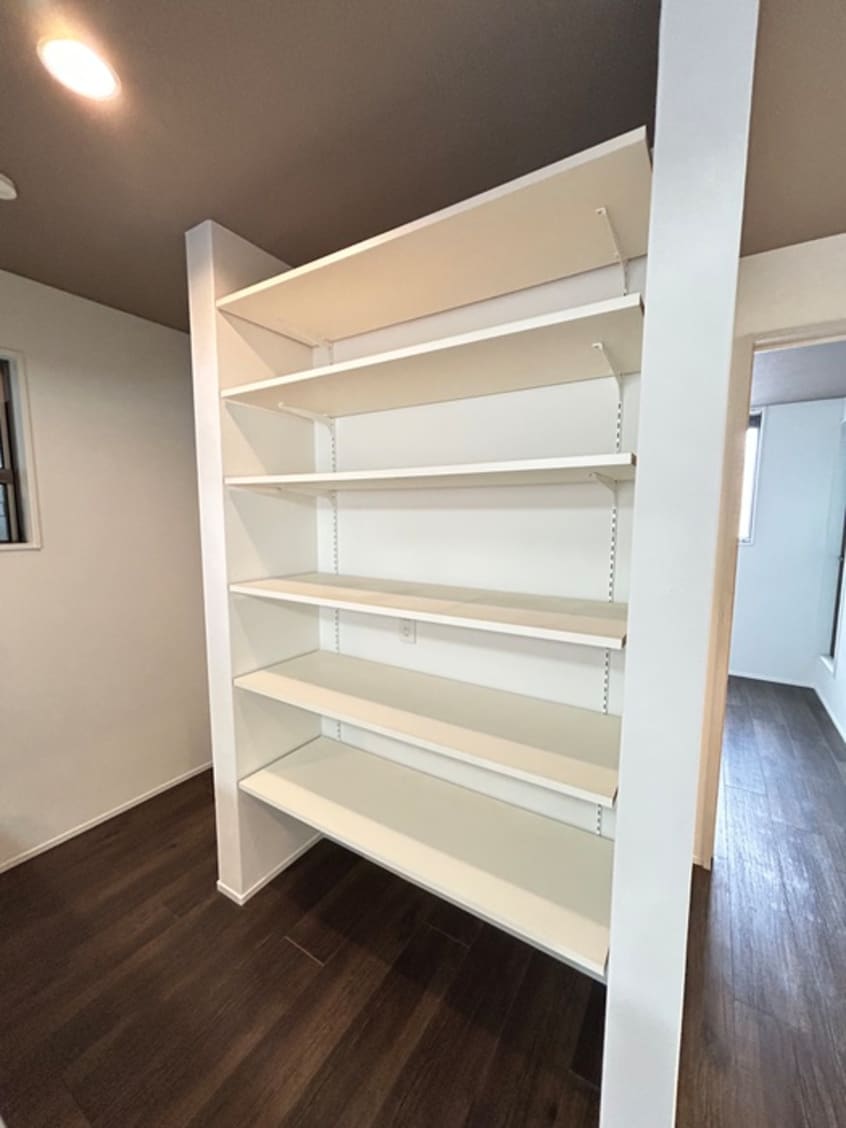 収納 エントランスライフ上門前