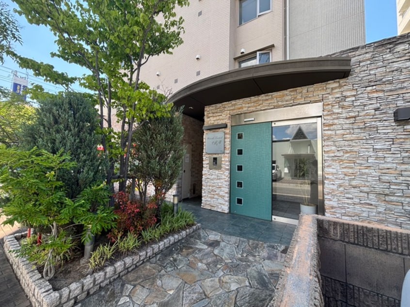 エントランス部分 ウインズコート甲風園