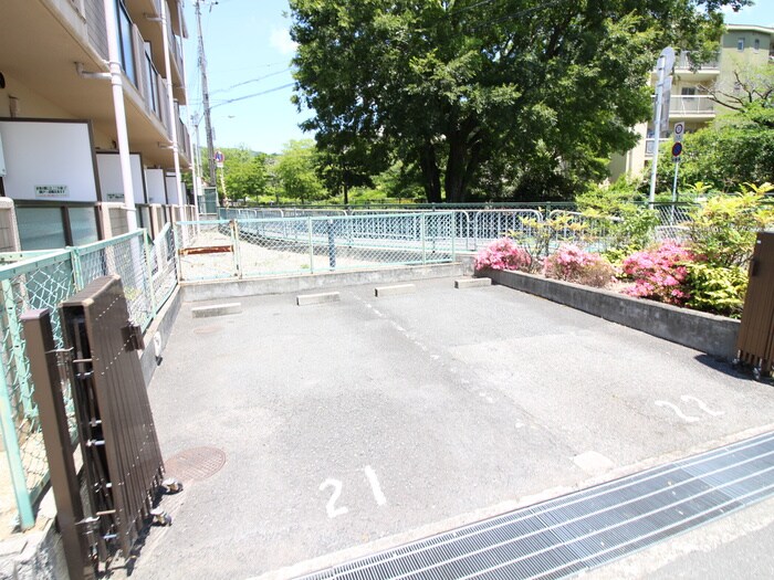 駐車場 プレステ－ジＫ