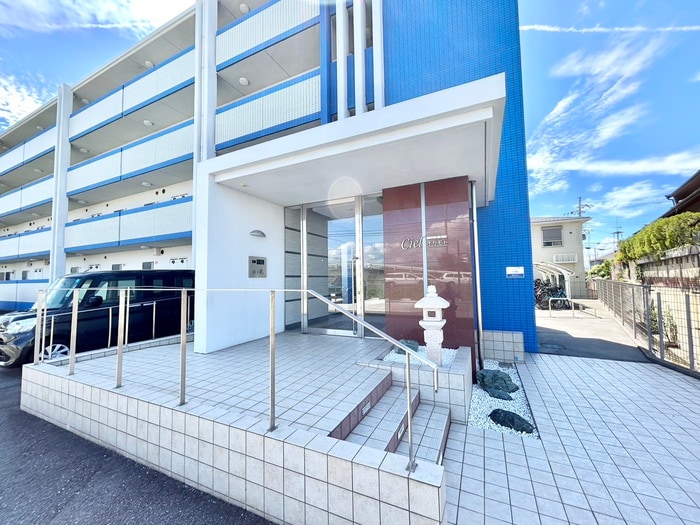 エントランス部分 シエルオカモト