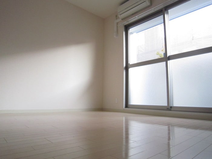 居室 シエルオカモト